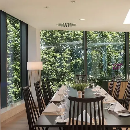 Hotel Delta By Marriott Frankfurt 4*