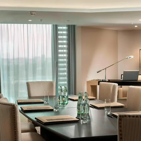 Hotel Delta By Marriott Frankfurt