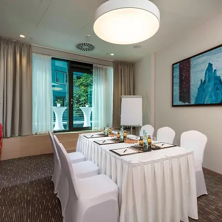 Delta By Marriott Frankfurt Hotel 4*